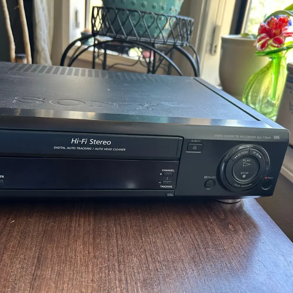 Sony SLV-775HF 4-Head Hi-Fi Stereo VCR Player  Tested & working No Remote